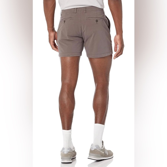 NWT Amazon Essentials Men's Slim-Fit 5" Flat-Front Chino Shorts Size 33 - Picture 2 of 6